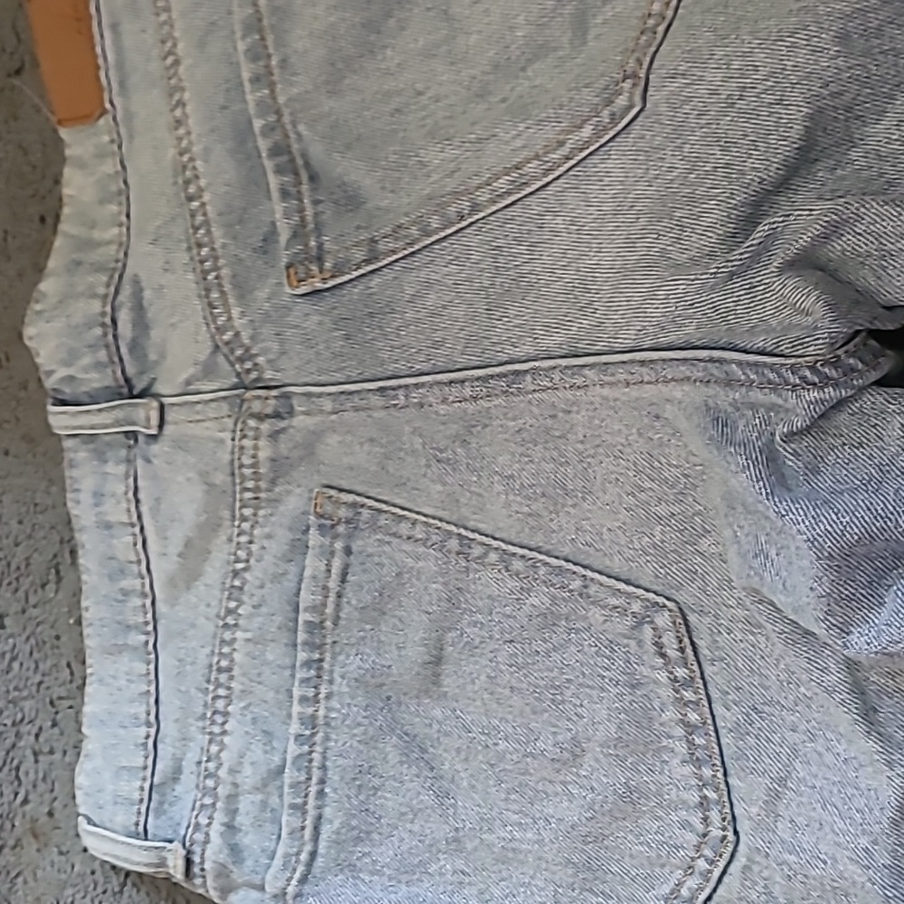 Shorts - Picture 2 of 2